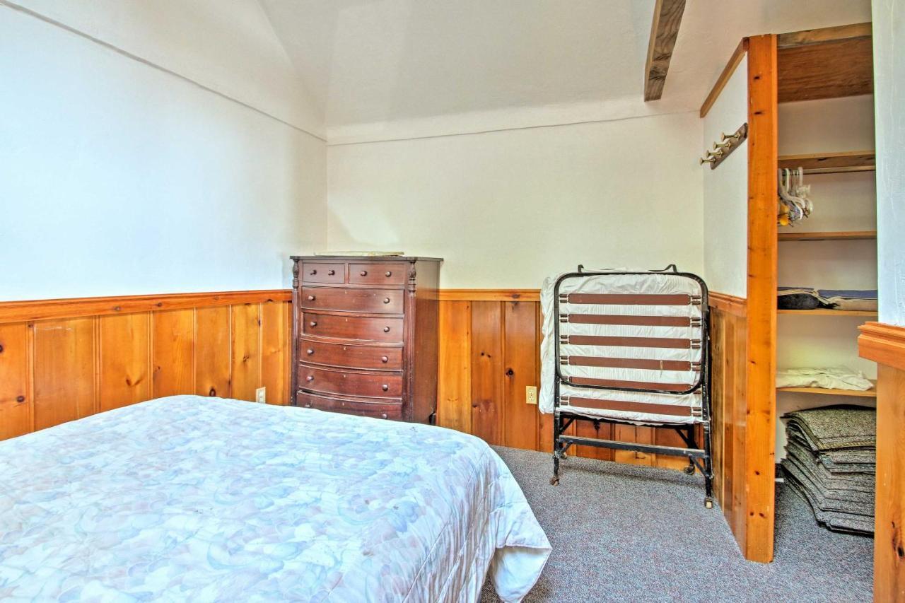 Lakefront Rumney Retreat With Shared Dock And Beach! エクステリア 写真